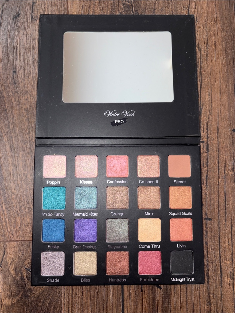 Violet Voss PRO Eyeshadow Palette - Drenched Metal